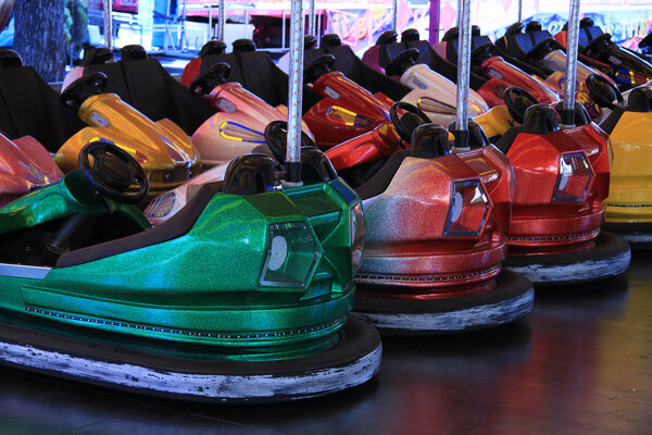 Dodgem cars in a row