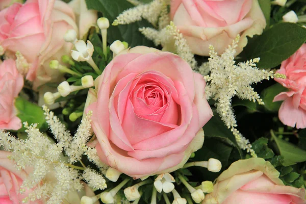 Pink roses and stephanotis in bridal bouquet — Stock Photo, Image