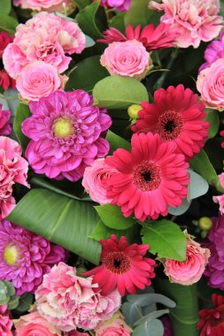 pembe ve mor düğün süslemeleri