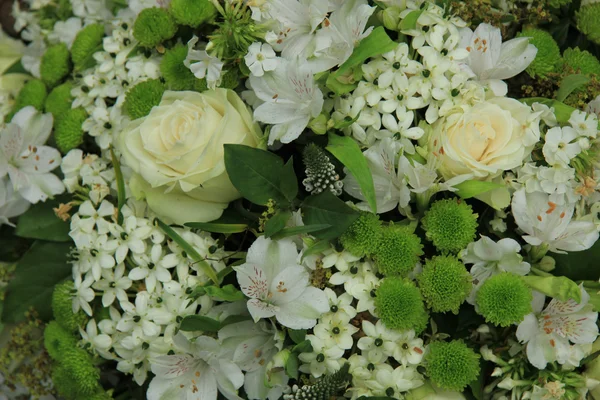 Beyaz düğün çiçekleri — Stok fotoğraf