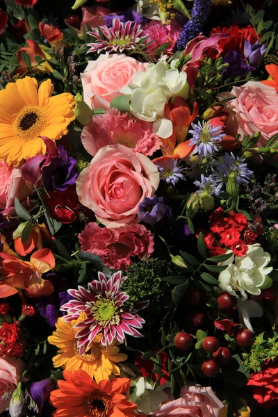 Karışık çiçek aranjmanı — Stok fotoğraf