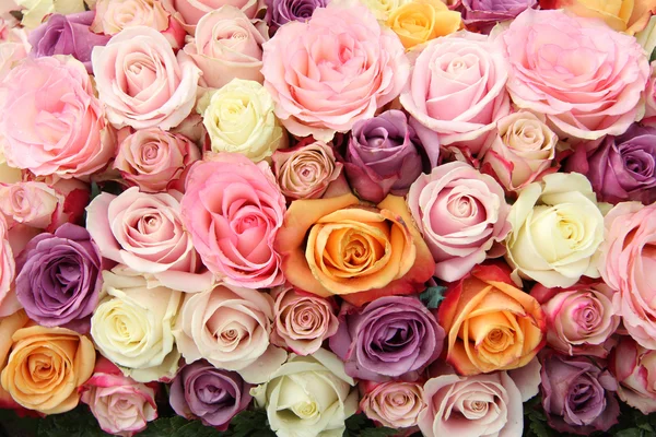 Flores nupciais em tons pastel — Fotografia de Stock