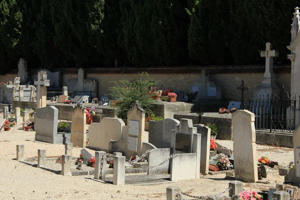 Antiguo cementerio en la Provenza — Foto de Stock