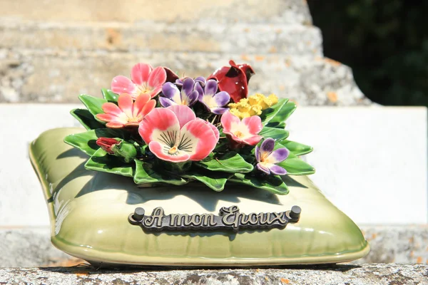 Ornamento de túmulo na França — Fotografia de Stock