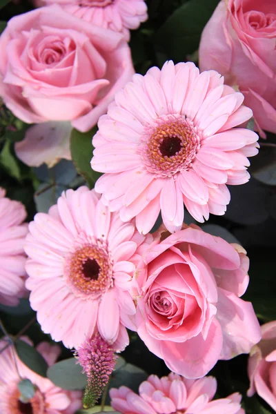 Pink bridal flowers — Stock Photo, Image