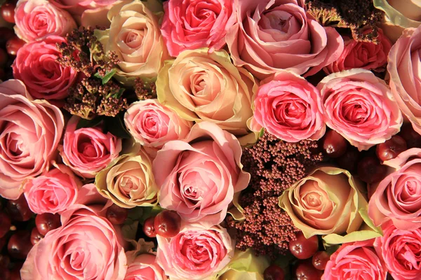 Pastell rosor bröllop arrangemang — Stockfoto