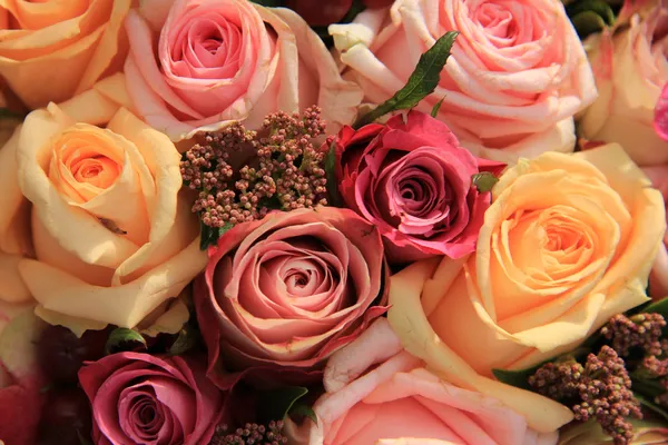 Παστέλ τριαντάφυλλα γάμου ρύθμιση — Φωτογραφία Αρχείου
