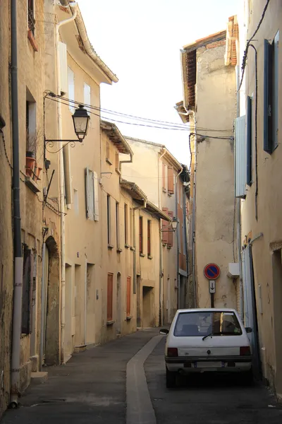 L'Isle-sur-la-sorgue sokak görünümü — Stok fotoğraf