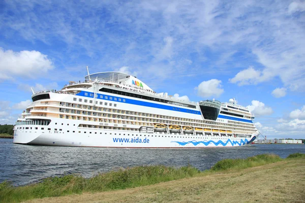 Velsen Nederland, 22 juni 2014: aida stella op Noord — Stockfoto