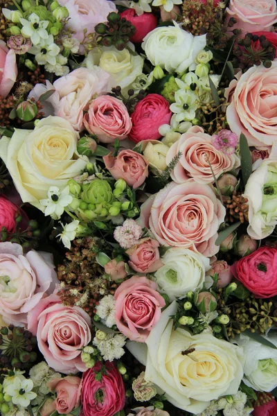 Arrangement nuptial rose et blanc — Photo