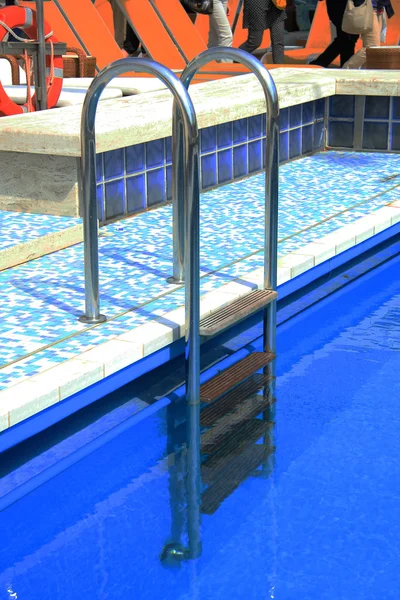 Swimming pool stairs — Stock Photo, Image