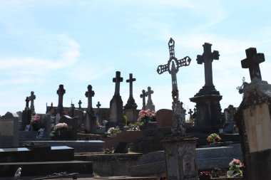 Saone-et-Loire, Fransa 'daki eski bir mezarlığa genel bakış