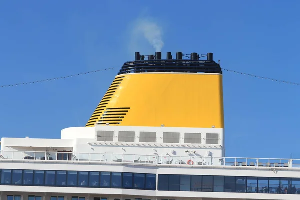 Ijmuiden Nederländerna Oktober 2021 Spirit Adventure Saga Cruises Detalj Tratt — Stockfoto