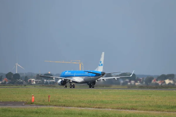 Ámsterdam Países Bajos Octubre 2021 Ezn Klm Cityhopper Embraer Erj —  Fotos de Stock