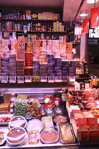 Barcelona Hiszpania Września 2019 Sklep Spożywczy Boqueria Market Szeroki Wybór — Zdjęcie stockowe