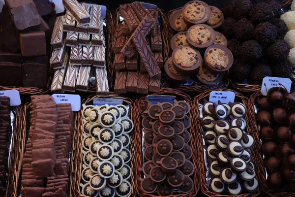 Βαρκελώνη Ισπανία Σεπτεμβρίου 2019 Διάφορα Είδη Σοκολάτας Στην Αγορά Boqueria — Φωτογραφία Αρχείου