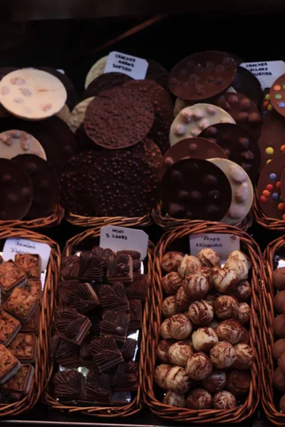 Barcelona España Septiembre 2019 Varios Tipos Chocolates Mercado Boquería Barcelona —  Fotos de Stock