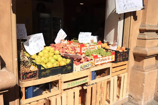 Savona Itália Setembro 2019 Pequena Loja Frutas Usando Caixas Madeira — Fotografia de Stock