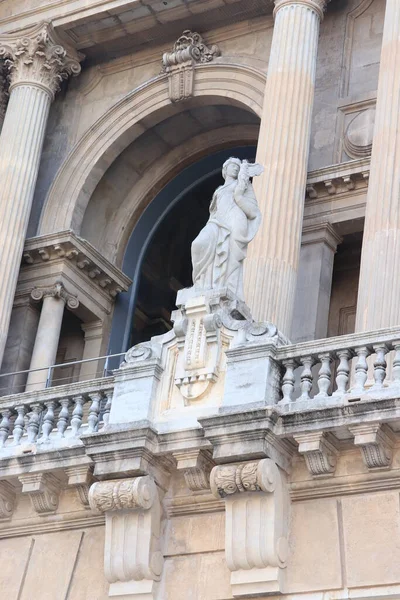 Barcelona España Septiembre 2019 Museu Nacional Art Palau Nacional Situado —  Fotos de Stock