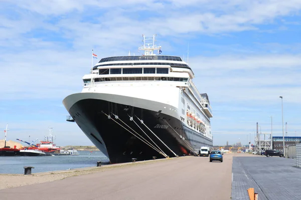 Ijmuiden Hollandia 2020 Június Holland America Line Által Üzemeltetett Zaandam — Stock Fotó