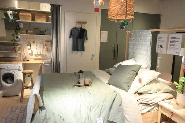 荷兰哈莱姆 2021年10月9日 宜家陈列室 床上用品和枕头配套 — 图库照片