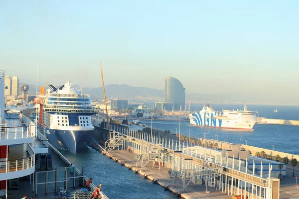 Barcelona España Septiembre 2019 Celebrity Edge Amarrado Terminal Cruceros Barcelona — Foto de Stock