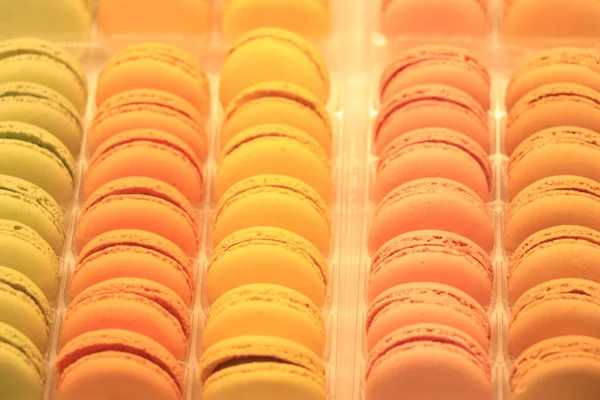 Macarons Verschiedenen Geschmacksrichtungen Und Sanften Farben Geschäft — Stockfoto