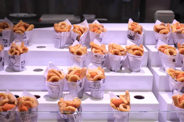 Barcelona Spain September 30Th 2019 Fried Fish Paper Cones Boqueria — Stock Photo, Image