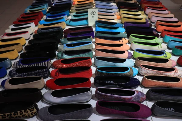 Barcelona Espanha Setembro 2019 Loja Calçados Kokua Barcelona Sapatos Coloridos — Fotografia de Stock