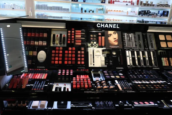 Amsterdam Schiphol Airport Holanda Setembro 2019 Chanel Cosmetics Airport Shopping — Fotografia de Stock