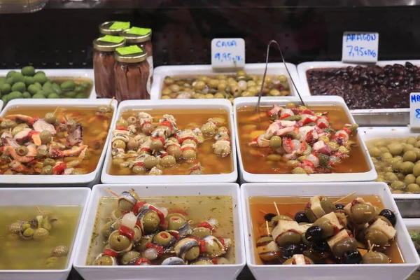 Barcelona España Septiembre 2019 Surtido Aceitunas Stand Del Mercado Boquería — Foto de Stock