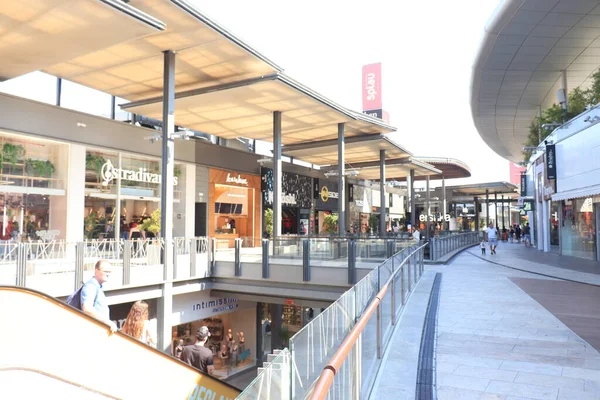 Cornella Llobregat Hiszpania Października 2019 Splau Shopping Mall Centrum Handlowe — Zdjęcie stockowe