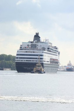 IJmuiden, Hollanda - 25 Mayıs 2022: Vasco da Gama Cruise Ship, sahibi Mystic Invest, Nicko Cruises. Eski HAL Statendam.