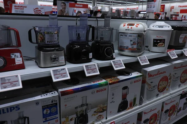 2019年9月28日 Mediamarkt商店内部 厨房用具Mediamarkt是一家销售消费电子产品的德国连锁店 — 图库照片