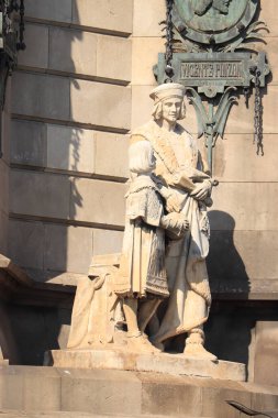 Barselona, İspanya - 29 Eylül 2019: Barcelona 'daki La Rambla yakınlarında Christopher Columbus anıtı. Heykel ayrıntısı