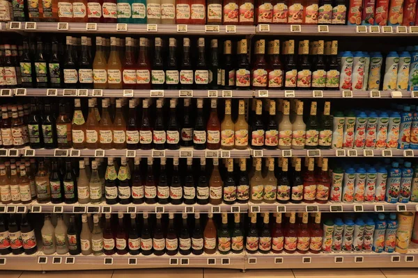 Digo France September 162022 Colorful Bottle Tins Fruit Syrups Supermarket — 스톡 사진