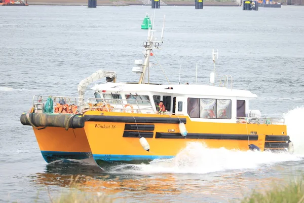 Ijmuiden Nizozemsko Června 2022 Žlutý Motorový Člun Windcat Plavidlo Pro — Stock fotografie