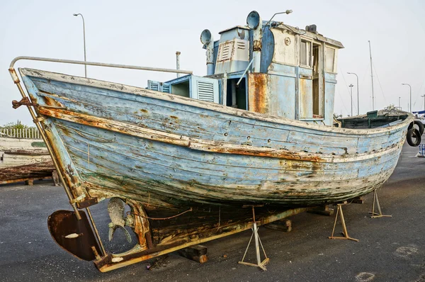 Barco de madeira decoração espanhola histórica — Fotografia de Stock