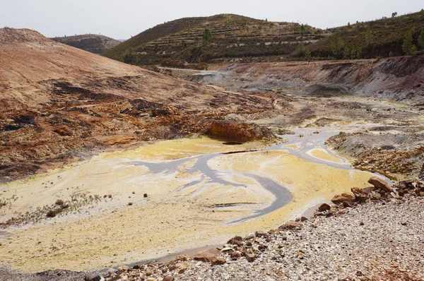 La zarza İspanya bakır-altın maden sanayi — Stok fotoğraf