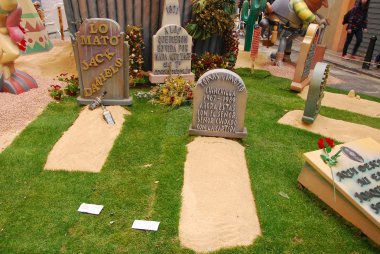 mezar jack daniels ve çinçilla