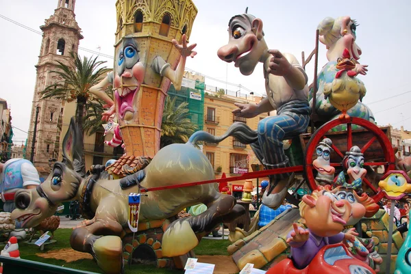 Tipikus falla Fallas bulin a Valencia — Stock Fotó