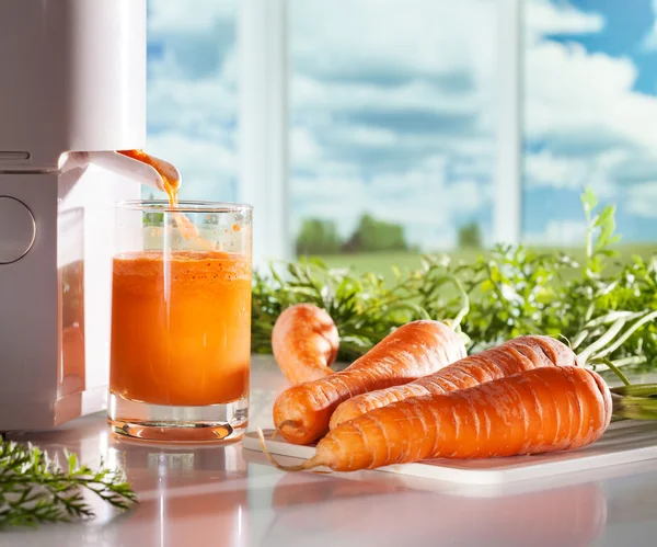 Fresh carrot juice — Stock Photo, Image