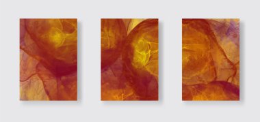 Alkol mürekkebi renkli pankart seti. Soyut altın renkli mermer desenli pankart. Akrilik boyalar karıştırılıyor.