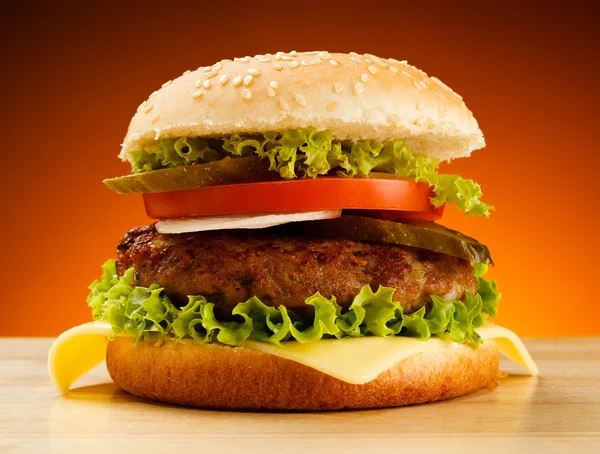 Grote hamburger — Stockfoto