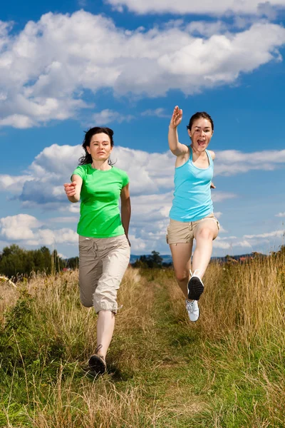 Women running — Stock Photo, Image