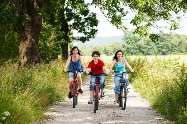 Healthy lifestyle - family biking — Stock Photo, Image