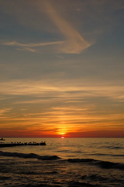 Solnedgång över havet — Stockfoto