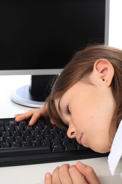 Jong meisje is computervaardigheden te leren — Stockfoto