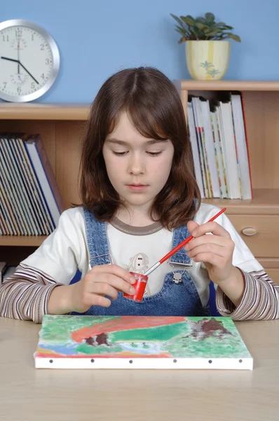 Chica haciendo la tarea —  Fotos de Stock