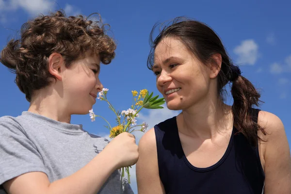 Mamma och son — Stockfoto